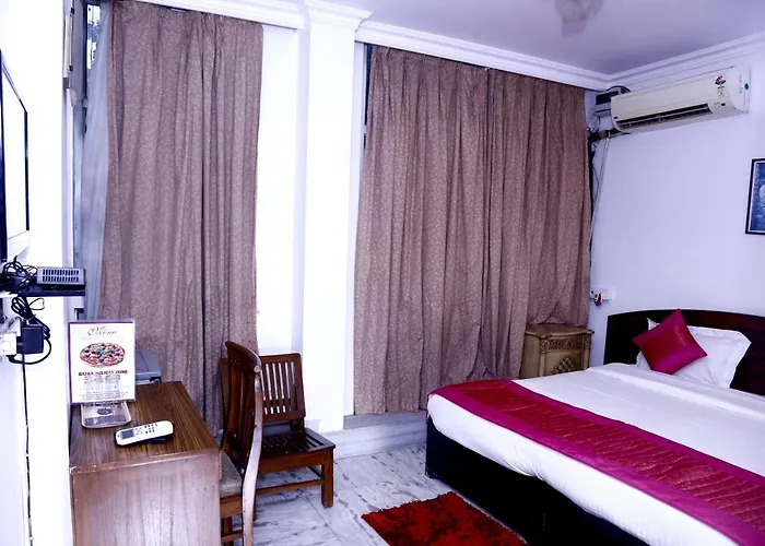 Batra Holiday Home - Couple Friendly Stays Delhi 
